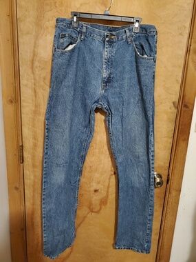 #586 Mens jeans by wrangler
